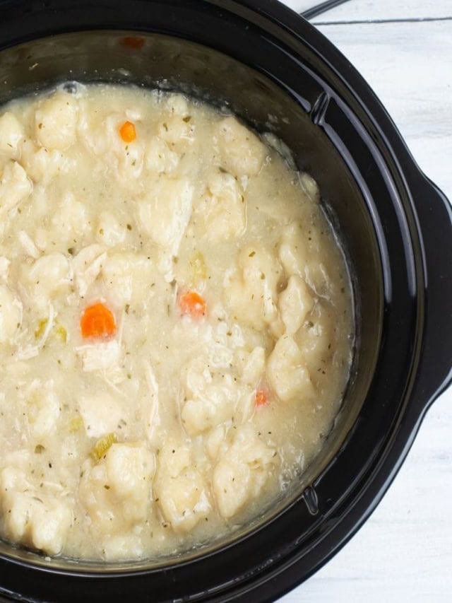 Simple Crock Pot Chicken and Dumplings