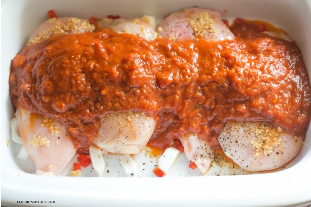 Crock Pot Cheesy Chicken Spaghetti Flour On My Face