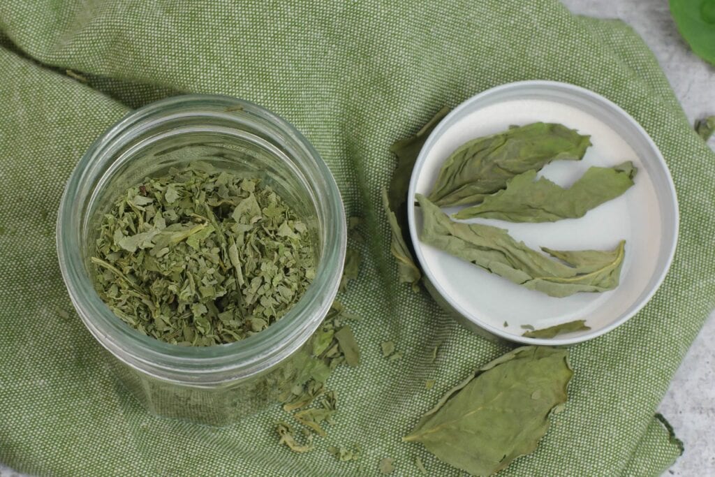 How to Dehydrate Basil Flour On My Face