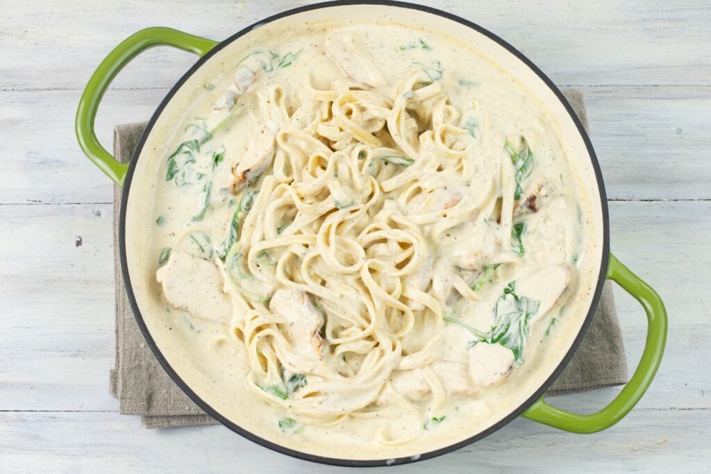 Chicken Spinach Alfredo - Flour On My Face