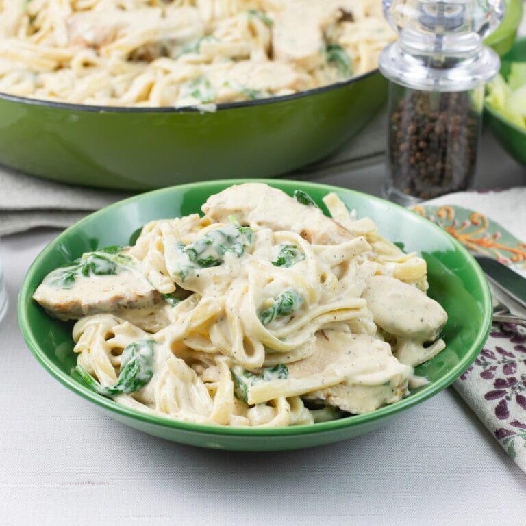 Chicken Spinach Alfredo - Flour On My Face