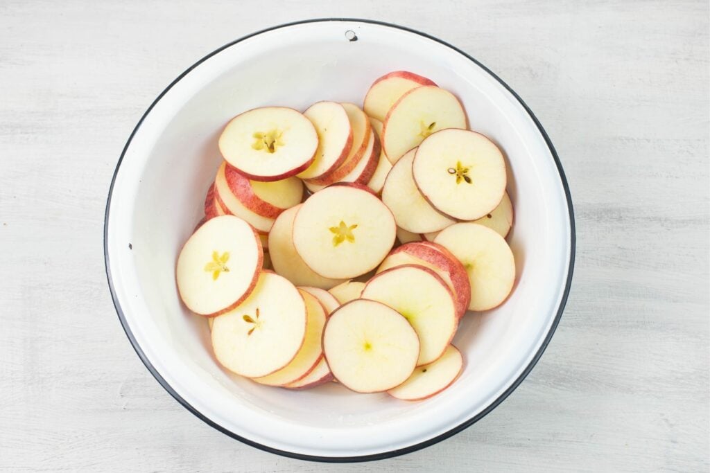 How To Dehydrate Apple Slices - Flour On My Face