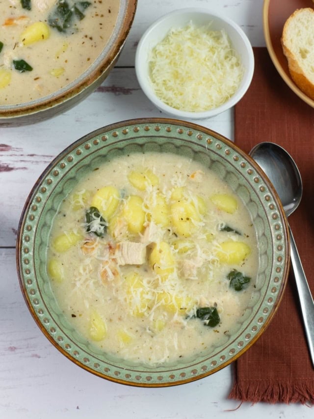 Chicken Alfredo Gnocchi Soup